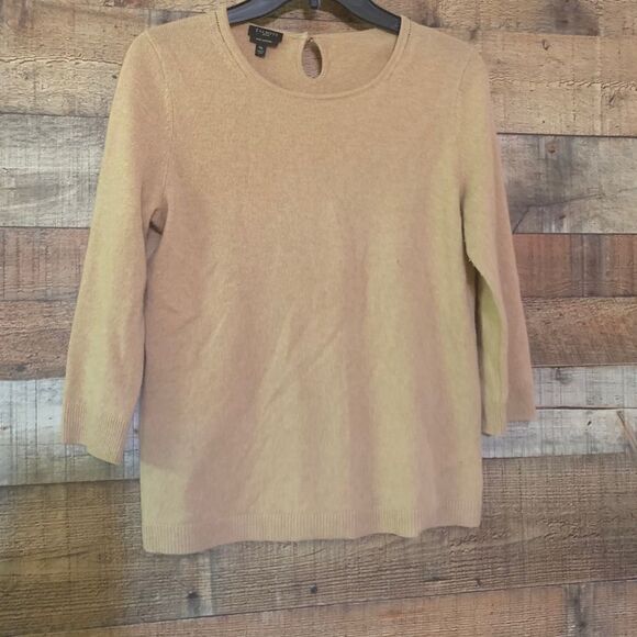 Talbots tan cashmere sweater, size medium petite - Picture 4 of 12